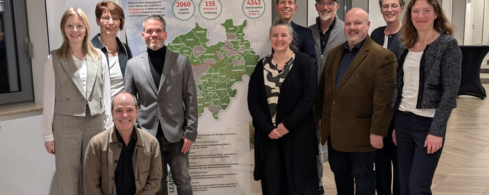 pxl_20251203_192957472